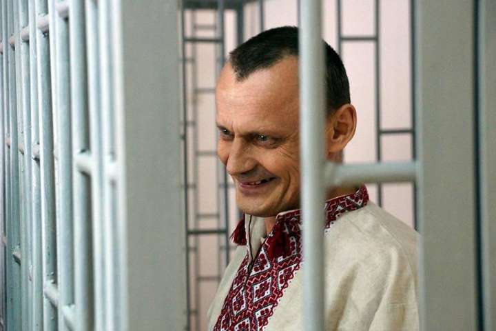 Геращенко отримала листи від політв'язнів Карпюка і Кияшка