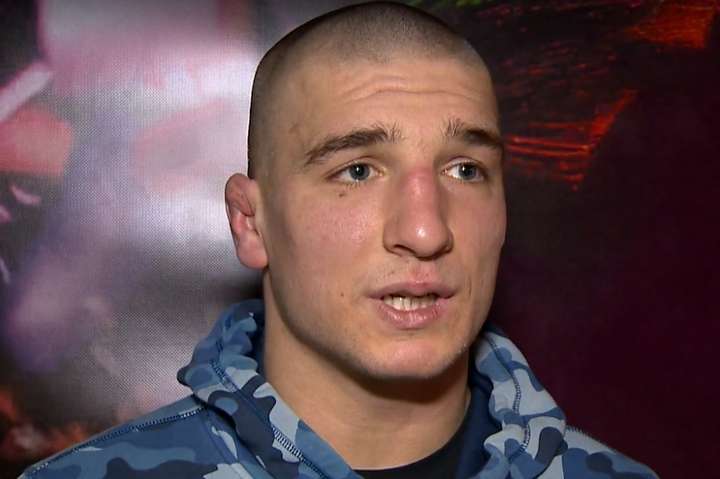 Українець Амосов битиметься з ветераном UFC Сілвою на турнірі Bellator 216
