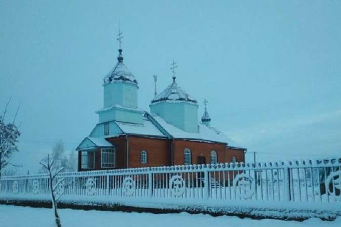 Жителі на Волині не пустили до храму єпископа Московської церкви