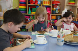 Батькам у Дніпрі доведеться більше платити за харчування дітей у школах і садках 