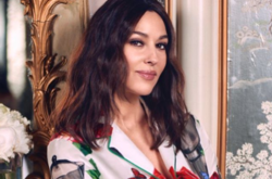 Моника Беллуччи в элегантном наряде появилась на спецпоказе фильма «Эйфория» в Париже