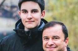 Виктор Павлик с сыном