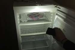 ГПУ затримала чиновницю, яка поклала хабар у холодильник (фото)