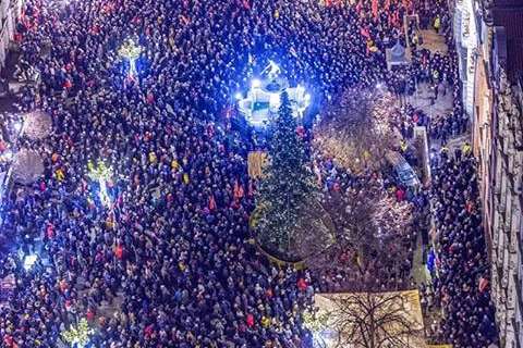 Тисячі мешканців Гданська вийшли на вулиці вшанувати пам'ять вбитого мера