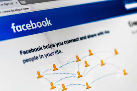 У Британії почнуть перевіряти дописи у Facebook на достовірність