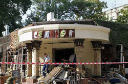 Последствия взрыва 31.08.2018 в донецком ресторане  «Сепар» 