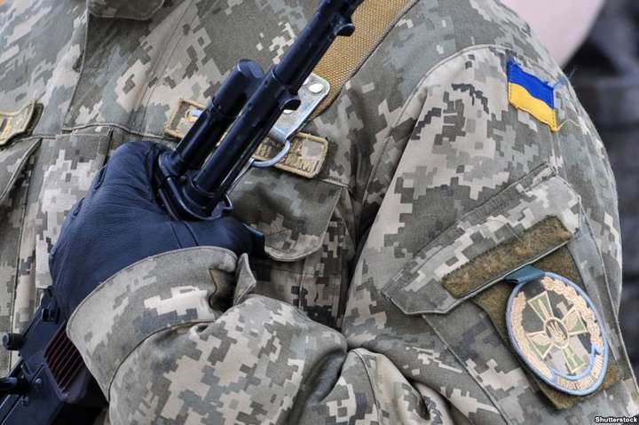 Окупанти на Донбасі поранили українського військового