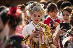 Шумные вечеринки в кимоно. Как в Японии отмечают день совершеннолетия