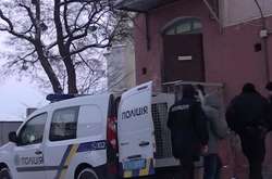 Столична поліція зловила афериста, який зі спільником ошукав трьох пенсіонерок