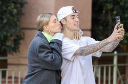  Джастин Бибер и Хейли Болдуин 
  