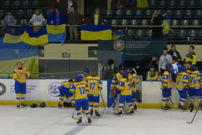 Збірна України оформила третю перемогу у відборі на чемпіонат світу з хокею серед жінок