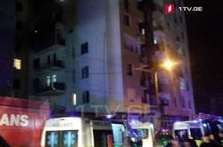  Поліція проводить евакуацію всіх мешканців будинку 