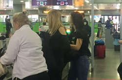 Поліція затримала жінку, яка вербувала одеситок у сексуальне рабство