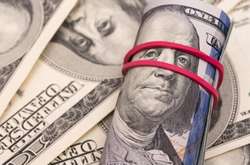 На сьогодні заборгованість в світі складає 244 трлн доларів 