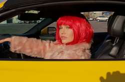 Певица Индира