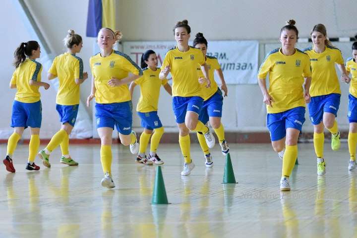 Жіноча збірна України з футзалу у Броварах розпочала підготовку до матчів з Італією