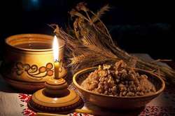 Увесь цей день віруючі люди нічого не їдять – постують