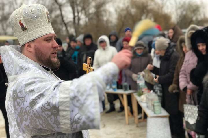 Напередодні Водохреща громада на Дніпропетровщині перейшла до Православної церкви України 