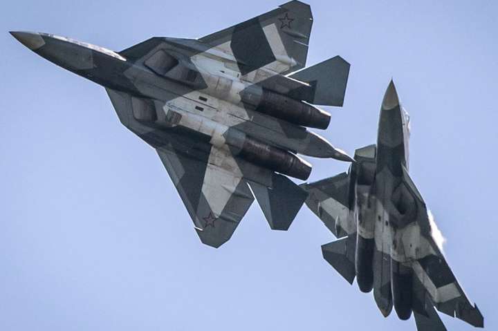 Російське міноборони назвало причину зіткнення двох Су-34