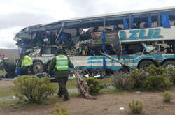 У Болівії зіткнулися два автобуси: 22 загиблих