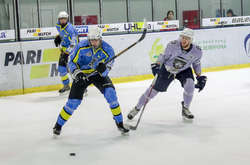 Українська хокейна ліга. «Дніпро» в непростому поєдинку переграв «Крижаних Вовків»