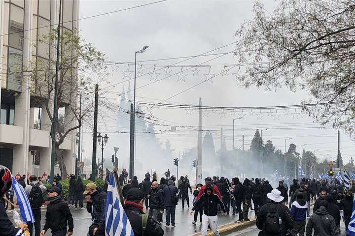 Протести у Греції: відбулися сутички, постраждали дев'ять поліцейських