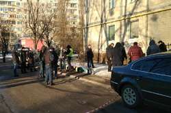 Поліція Києва розшукує зловмисників, які зарізали безхатченка