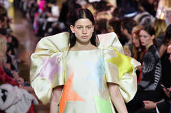 Шоу Schiaparelli открыло Неделю высокой моды в Париже