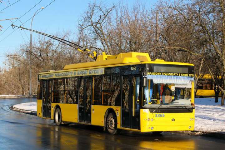 У Києві зміниться рух транспорту під час заходів до Дня Соборності (схеми)