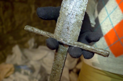 Фахівці датують меч, знайдений у Львові, ХІV століттям