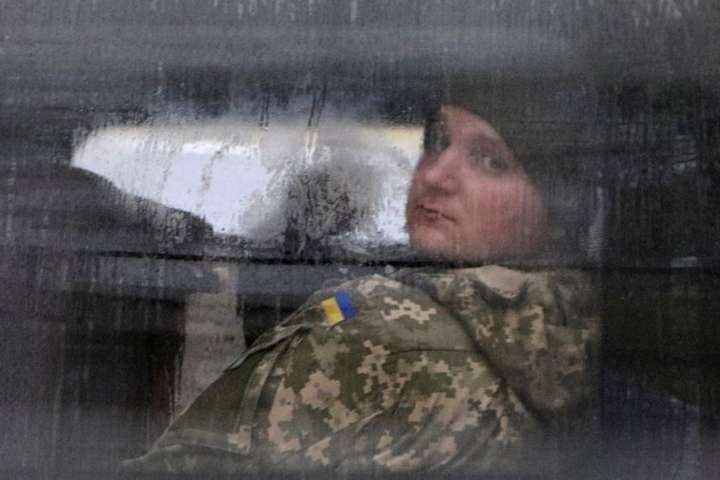 Україна вимагає направити поранених полонених моряків до іншої країни
