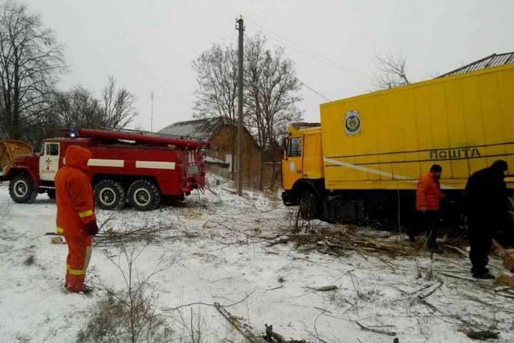 Через снігопад на Вінниччині 28 селищ не отримали пошту