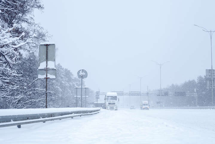 Снігопади в Україні припиняться, циклон із Балкан пішов