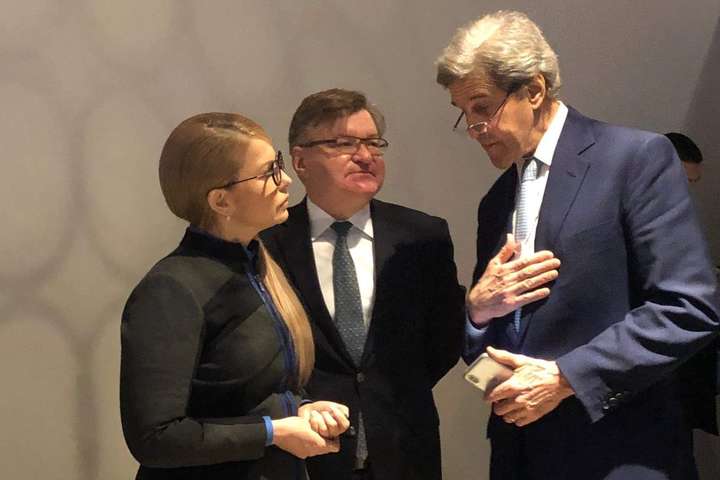 Тимошенко зустрілася з колишнім Держсекретарем США Джоном Керрі