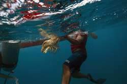 Смертельно небезпечна робота. Як у Гондурасі працюють пірнальники за лобстерами