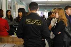 Київрада шукає можливість забезпечити школи і дитсадочки охороною