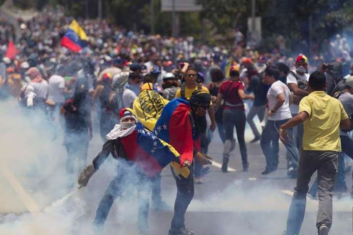 Протести у Венесуелі: кількість затриманих зросла до 500