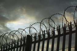 У столиці чоловік викрав у школяра телефон і отримав чотири роки в’язниці