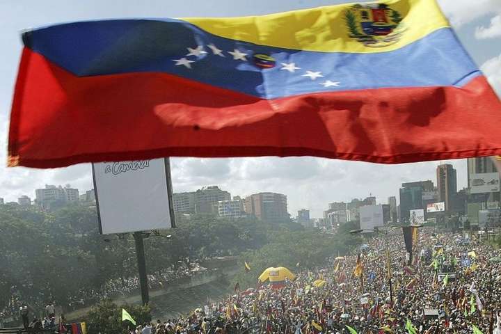 Уряд Венесуели відкинув вимоги ЄС про нові вибори президента
