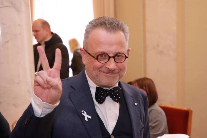 Депутата блоку Порошенка пограбували під Києвом