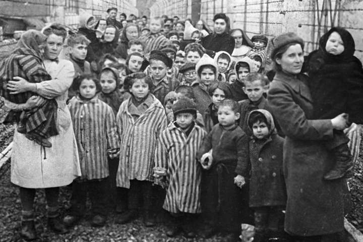 Вінничани вшановують пам'ять жертв Голокосту