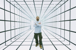 Художник и графический дизайнер Джошуа Видес