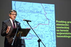 Польща хоче збільшити грошову допомогу своїм громадянам в Україні