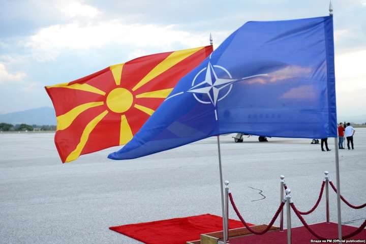 Генсек НАТО призвал послов государств Альянса утвердить присоединение Македонии