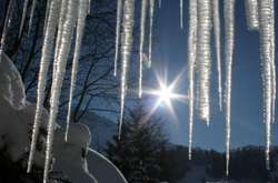 В Україні потепліє, місцями пройдуть дощі та сніг