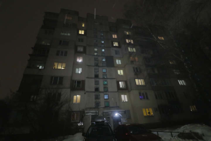 У квартирі у Києві тесть зарізав зятя 