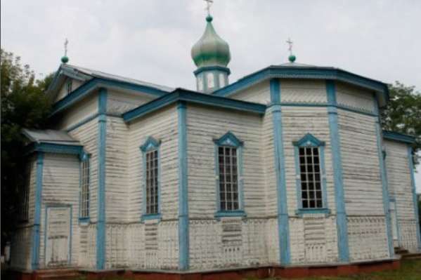 Перша церква на черкаському Лівобережжі залишила Московський патріархат
