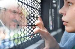 Спецслужби РФ заборонили Насті Рибці розповідати про мільярдера Дерипаску