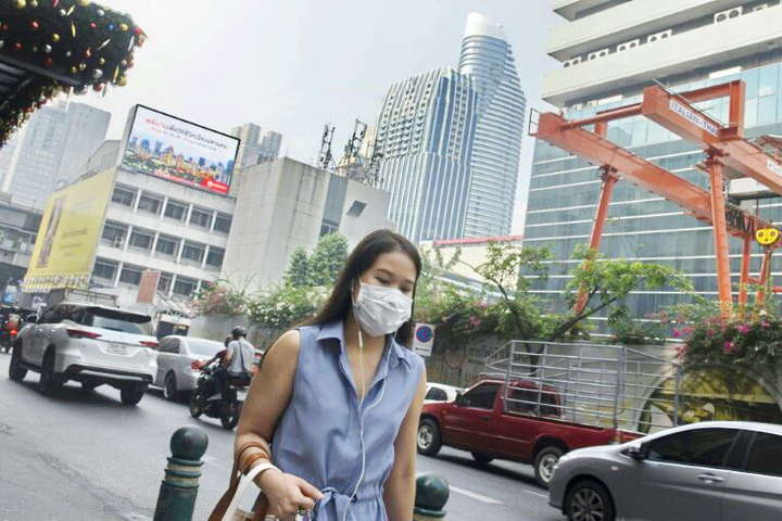 В Бангкоку через надмірно забруднене повітря закрили школи 