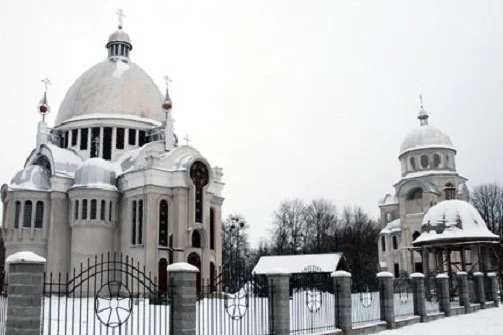 Перший район в Україні повністю перейшов з Московської до Православної церкви України